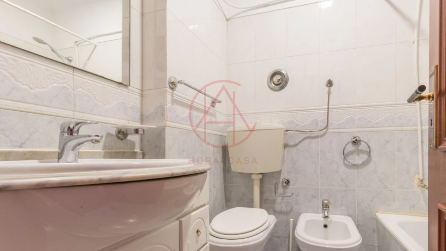 Apartamento T4 para Venda em Algés, Linda-A-Velha e Cruz Quebrada-Dafundo Foto 25