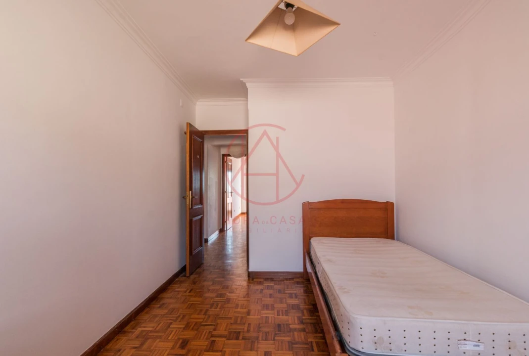 Apartamento T4 para Venda em Algés, Linda-A-Velha e Cruz Quebrada-Dafundo Foto 16