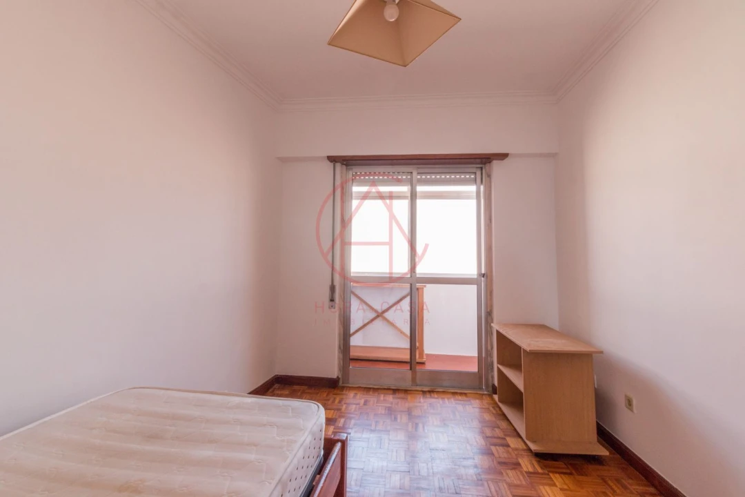 Apartamento T4 para Venda em Algés, Linda-A-Velha e Cruz Quebrada-Dafundo Foto 15