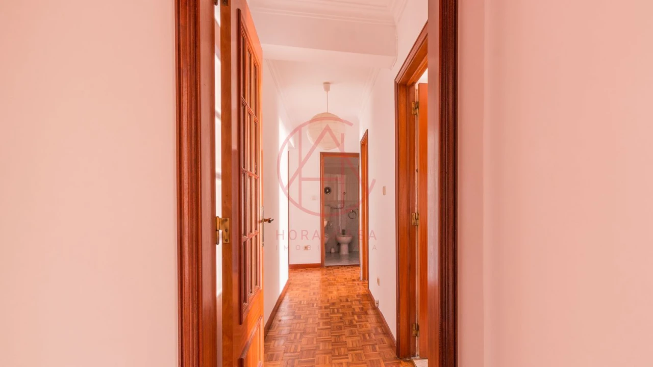 Apartamento T4 para Venda em Algés, Linda-A-Velha e Cruz Quebrada-Dafundo Foto 6