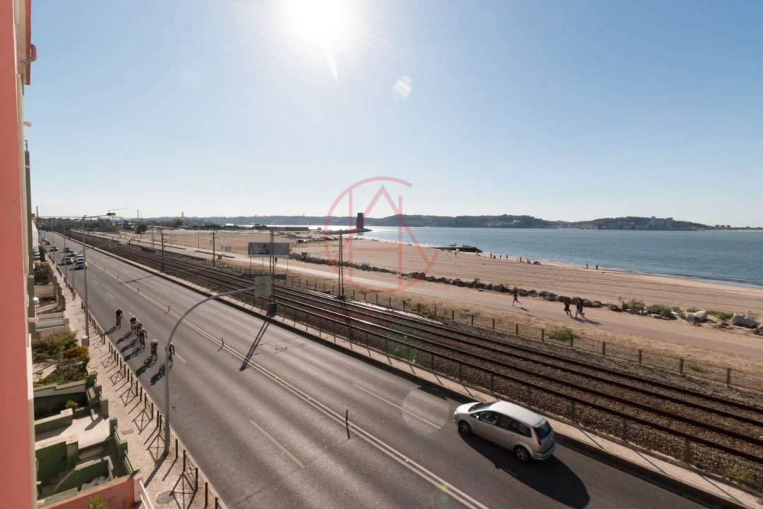 Apartamento T4 para Venda em Algés, Linda-A-Velha e Cruz Quebrada-Dafundo Foto 8