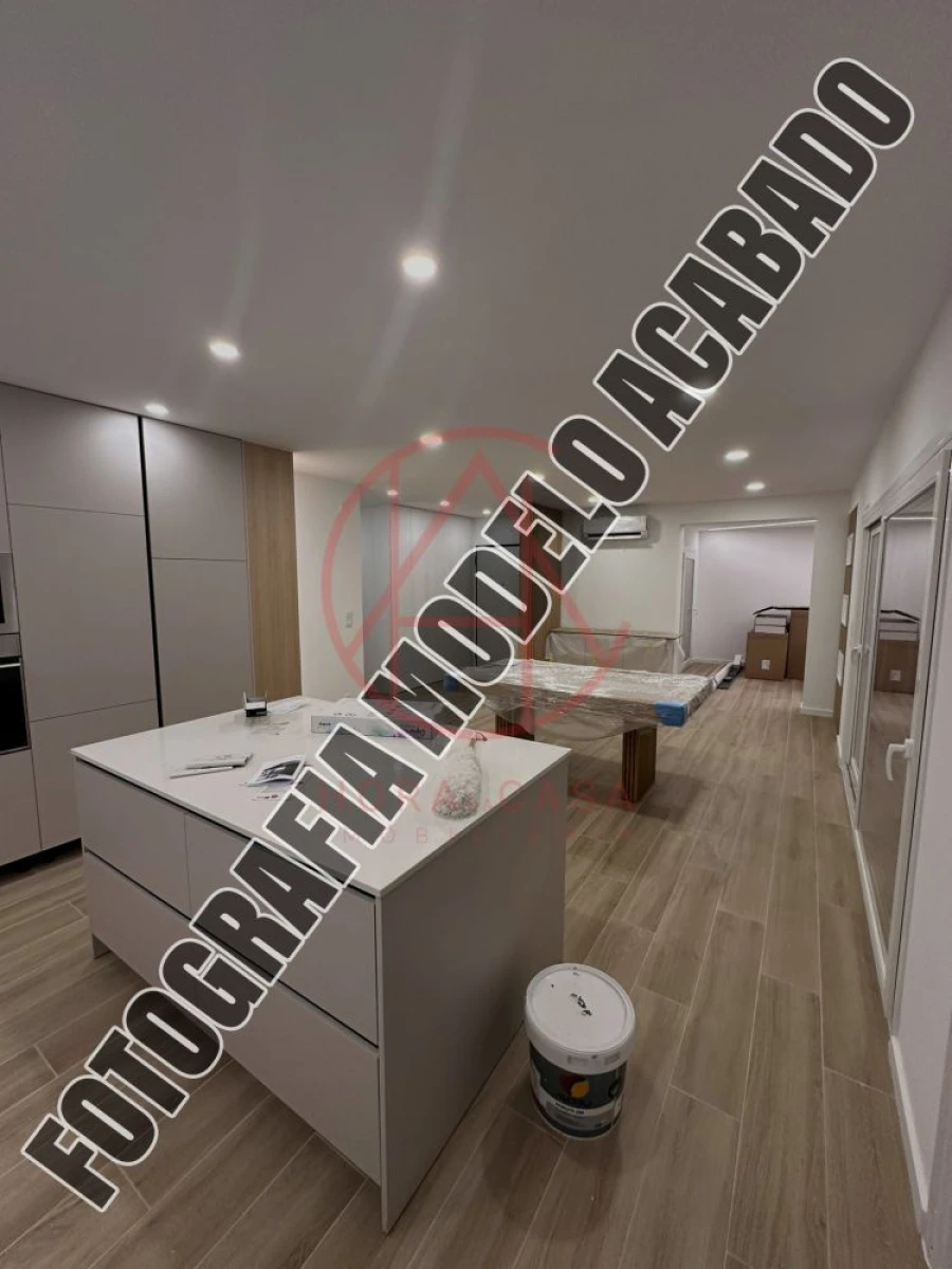 Moradia T4 para Venda em Quinta do Anjo Foto 22