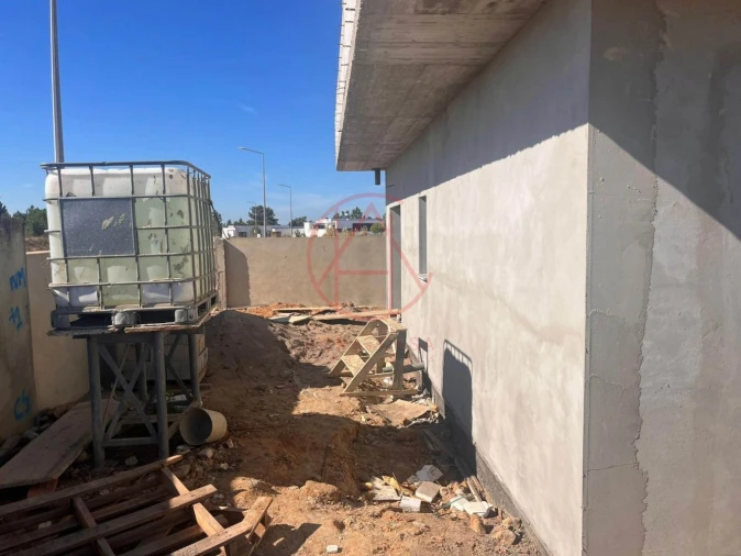 Moradia T4 para Venda em Quinta do Anjo Foto 3