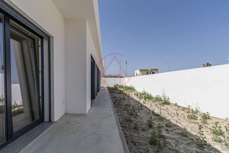 Moradia T4 para Venda em Quinta do Anjo Foto 41