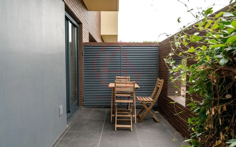 Apartamento T1 para Venda em Quarteira Foto 7