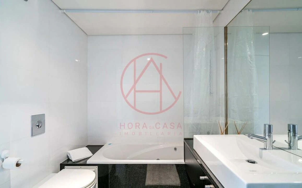 Apartamento T1 para Venda em Quarteira Foto 5