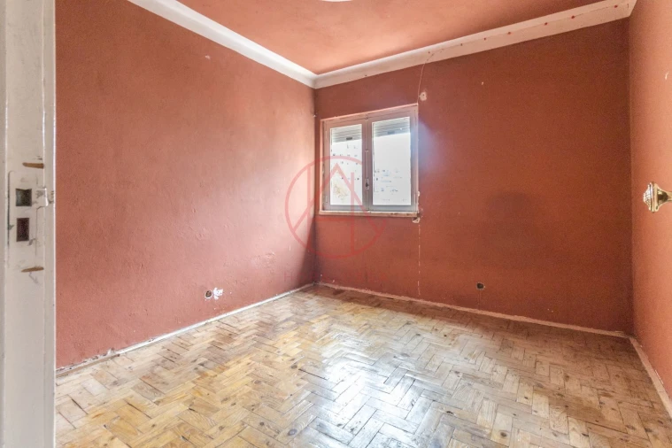 Apartamento T3 para Venda em Laranjeiro e Feijó Foto 3