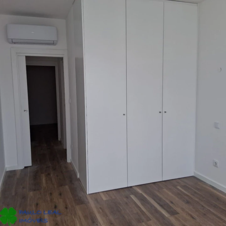 Apartamento T2 para Venda em Aguas Santas Foto 3