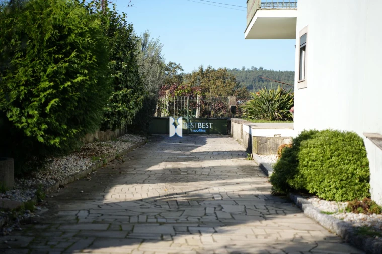 Moradia T4 para Venda em Arnoso (Santa Maria e Santa Eulália) e Sezures Foto 31