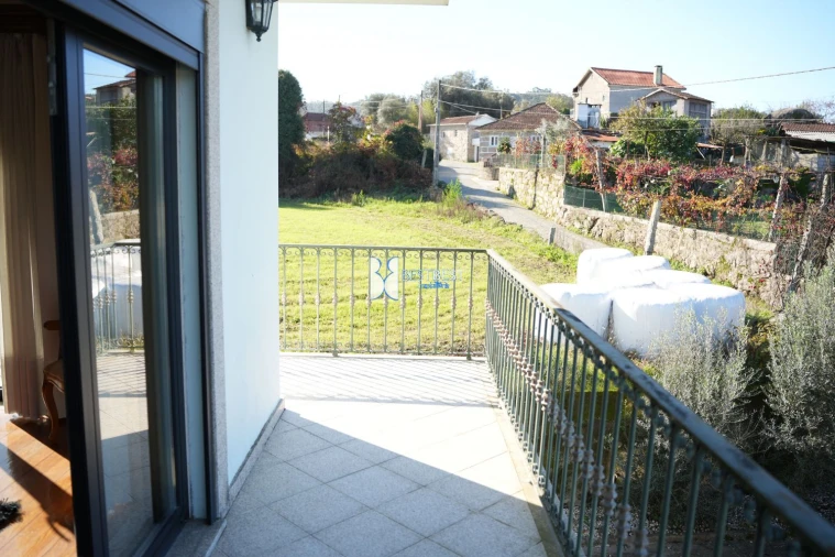 Moradia T4 para Venda em Arnoso (Santa Maria e Santa Eulália) e Sezures Foto 18