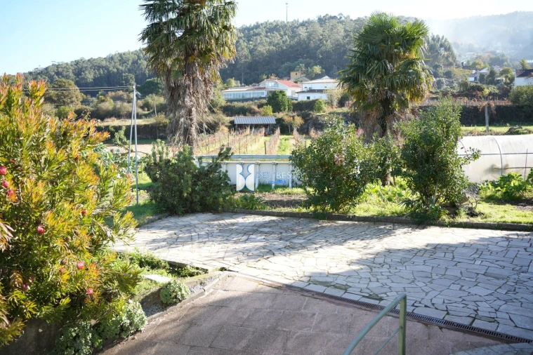 Moradia T4 para Venda em Arnoso (Santa Maria e Santa Eulália) e Sezures Foto 32