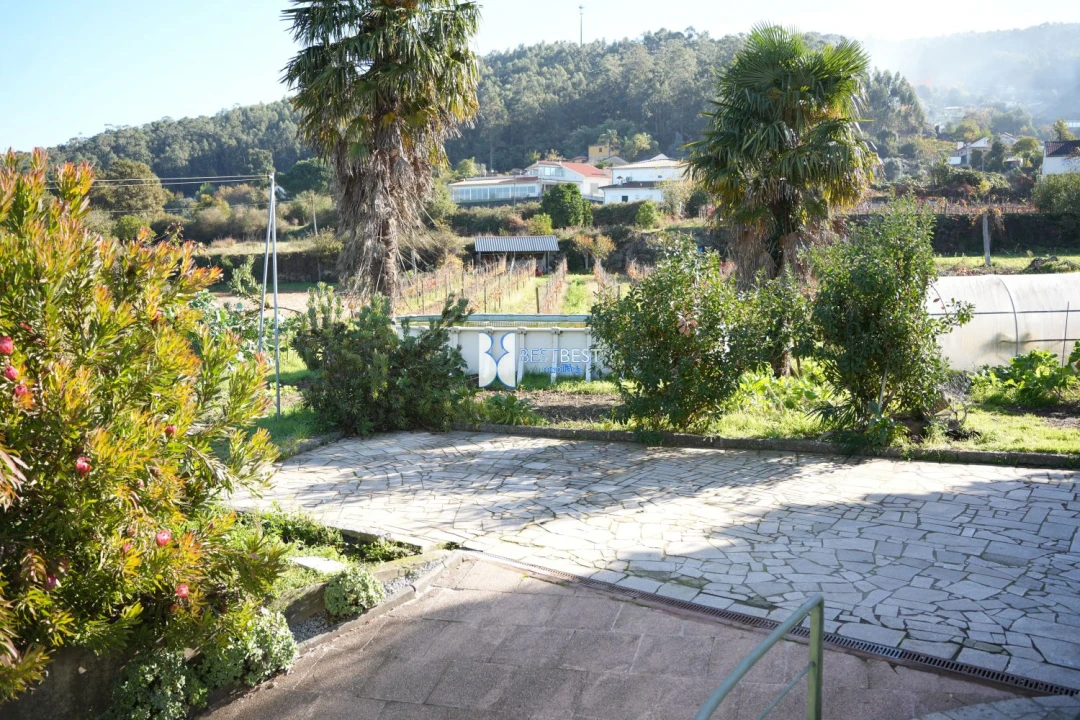 Moradia T4 para Venda em Arnoso (Santa Maria e Santa Eulália) e Sezures Foto 32