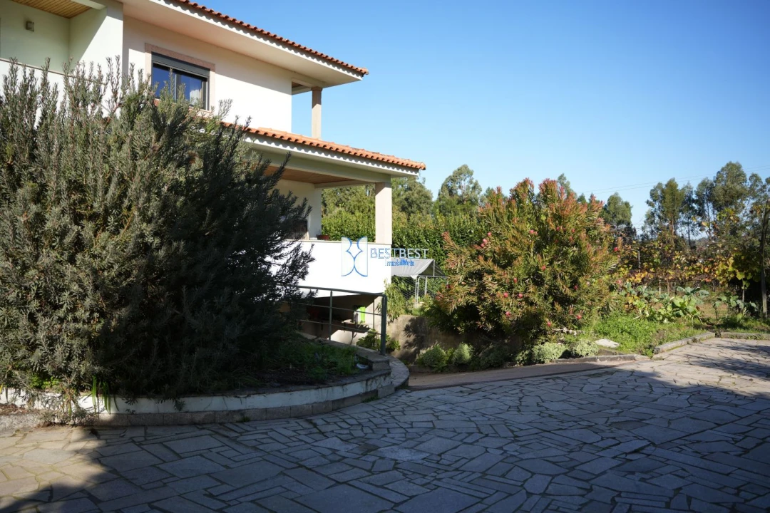 Moradia T4 para Venda em Arnoso (Santa Maria e Santa Eulália) e Sezures Foto 29