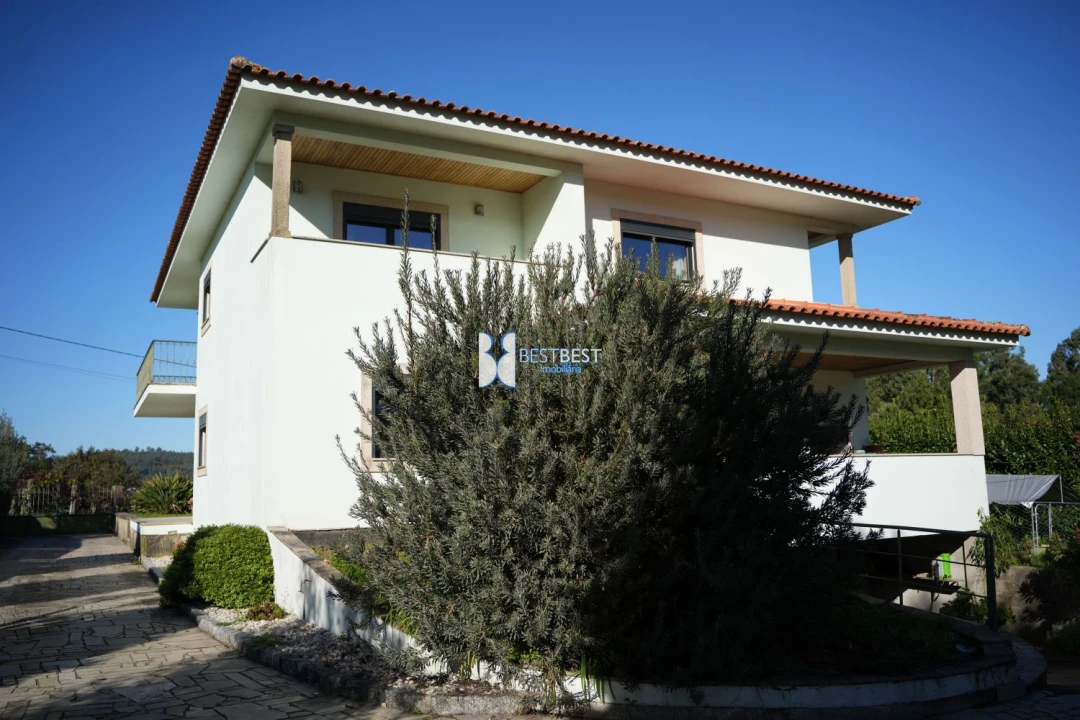 Moradia T4 para Venda em Arnoso (Santa Maria e Santa Eulália) e Sezures Foto 33