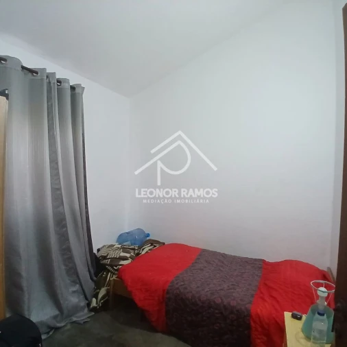 Moradia T5 para Venda em Ladoeiro Foto 3