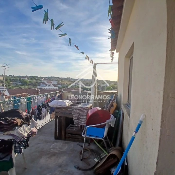 Moradia T5 para Venda em Ladoeiro Foto 2