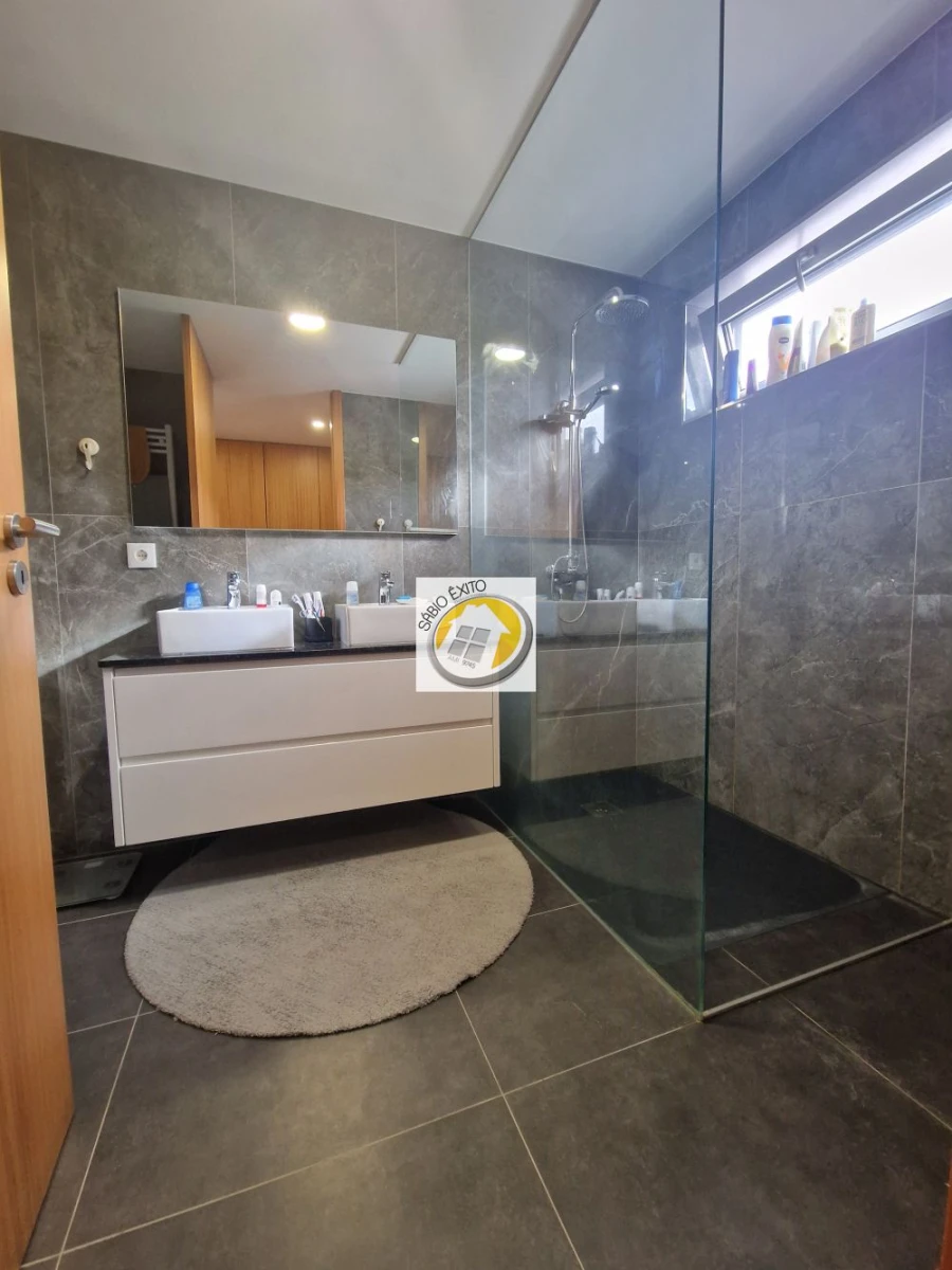 Moradia T4 para Venda em Lobão, Gião, Louredo e Guisande Foto 34