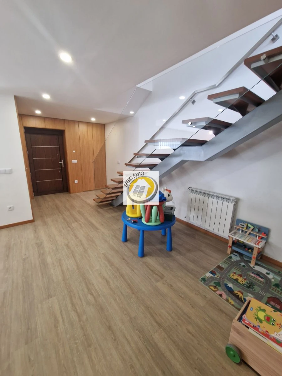 Moradia T4 para Venda em Lobão, Gião, Louredo e Guisande Foto 15