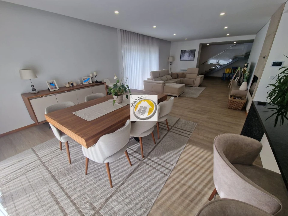 Moradia T4 para Venda em Lobão, Gião, Louredo e Guisande Foto 6