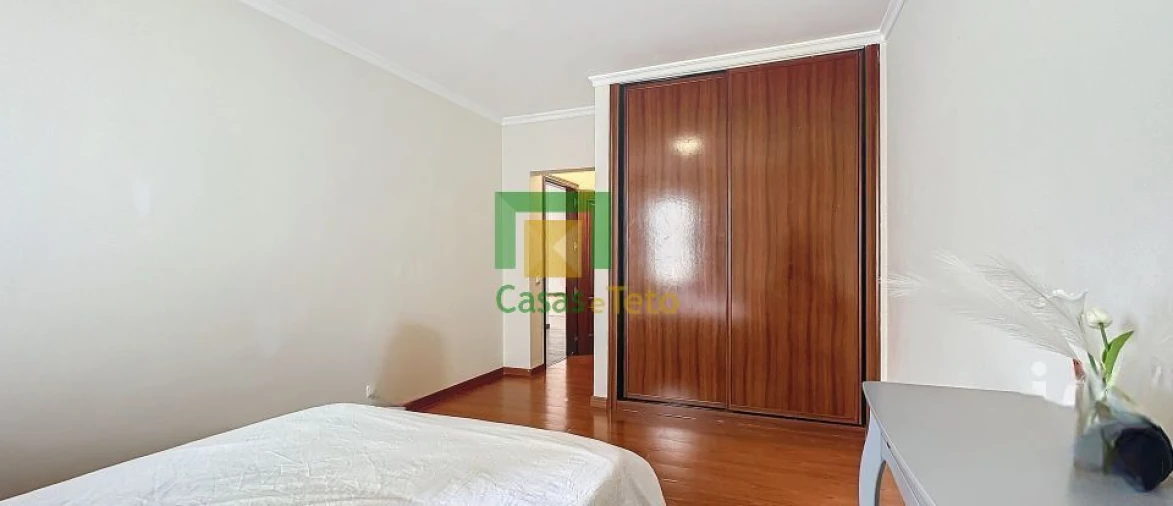 Apartamento T4 para Venda em São Gonçalo Foto 12