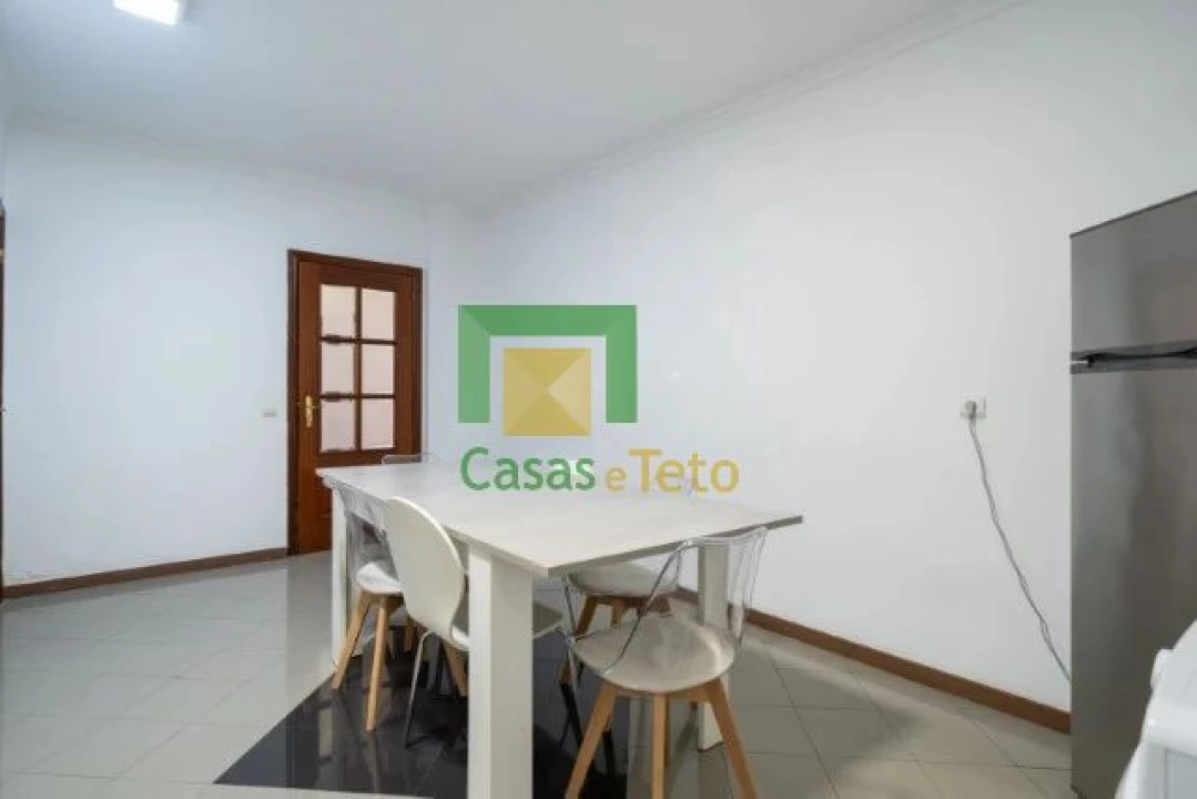 Apartamento T4 para Venda em São Gonçalo Foto 14