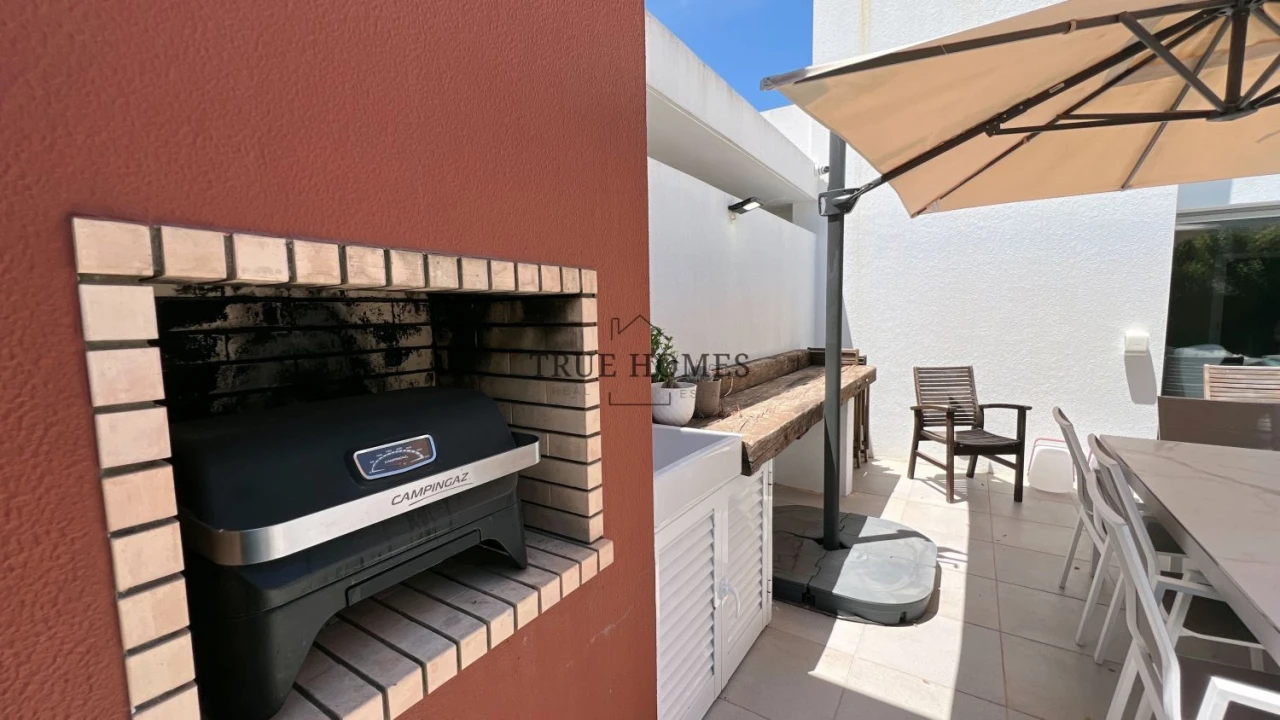 Moradia T4 para Venda em Amora Foto 37