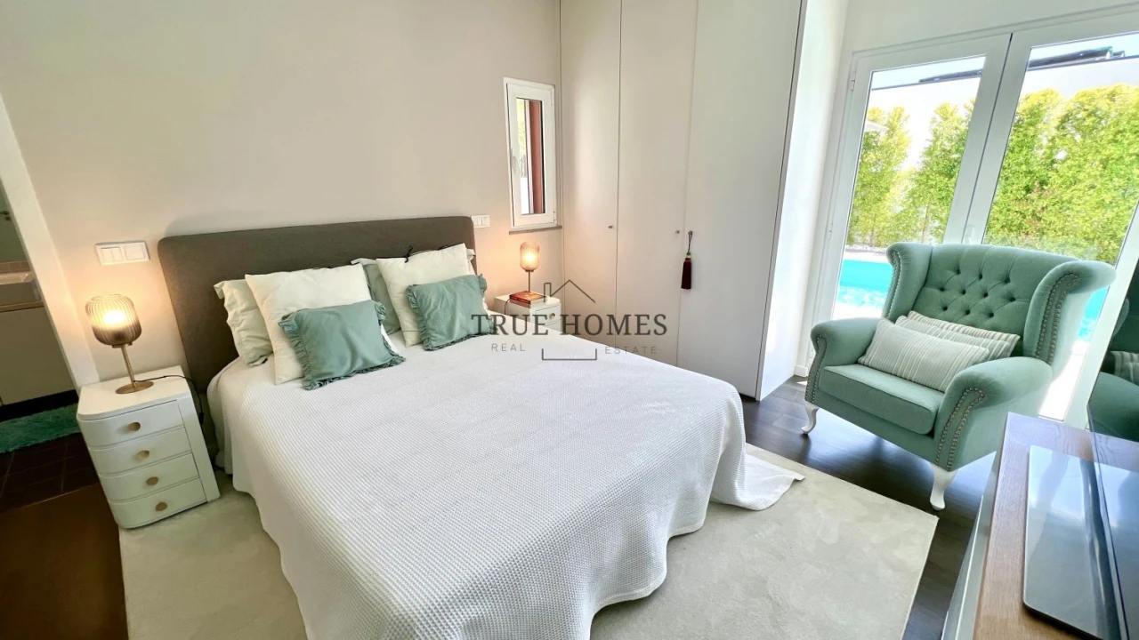 Moradia T4 para Venda em Amora Foto 17