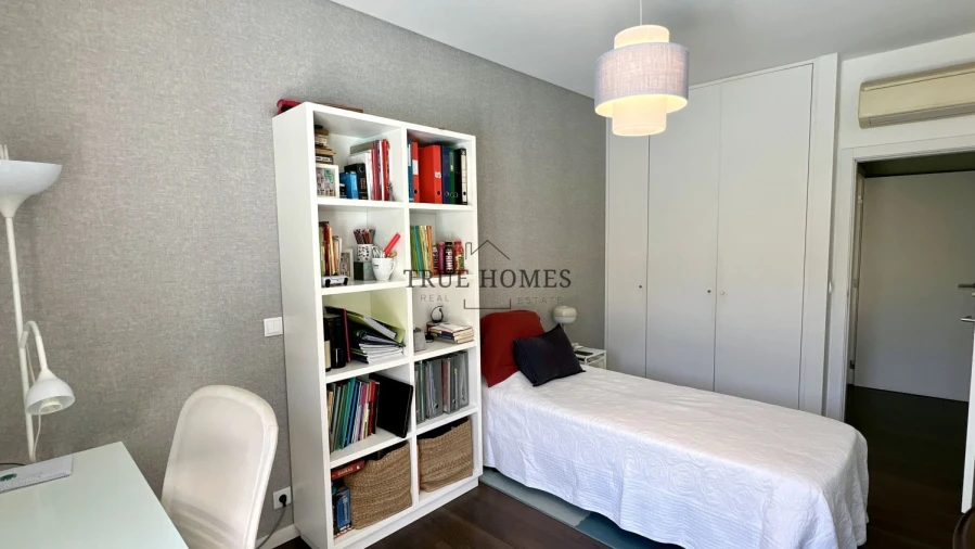 Moradia T4 para Venda em Amora Foto 31