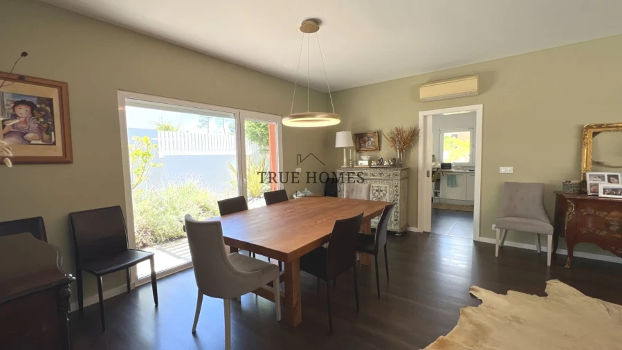 Moradia T4 para Venda em Amora Foto 11