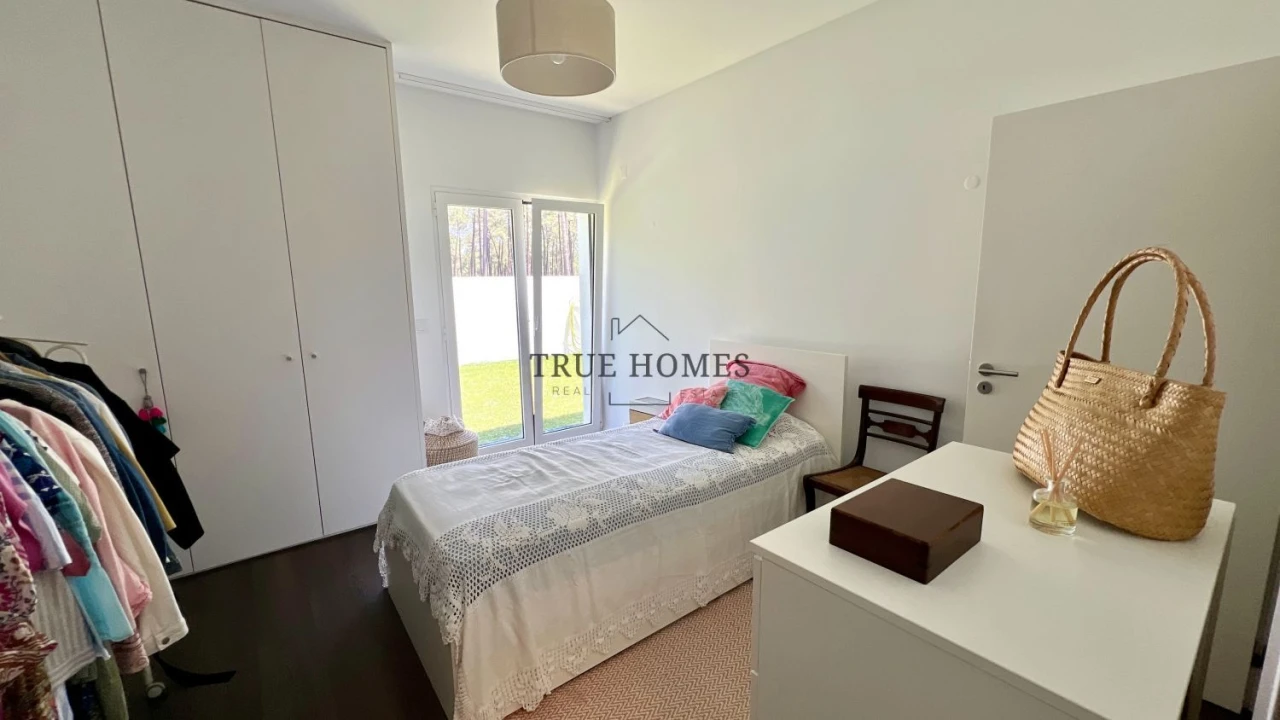 Moradia T4 para Venda em Amora Foto 23