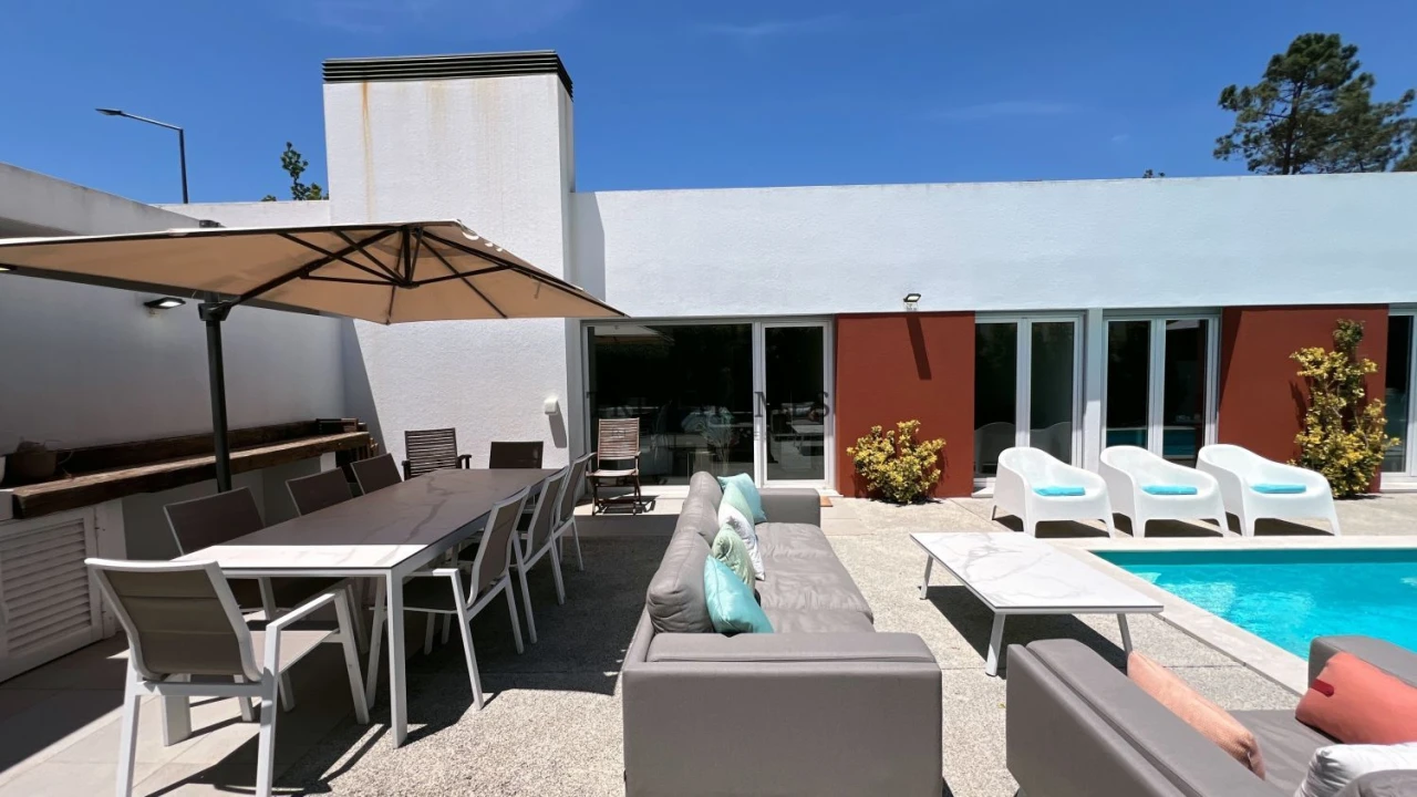 Moradia T4 para Venda em Amora Foto 35