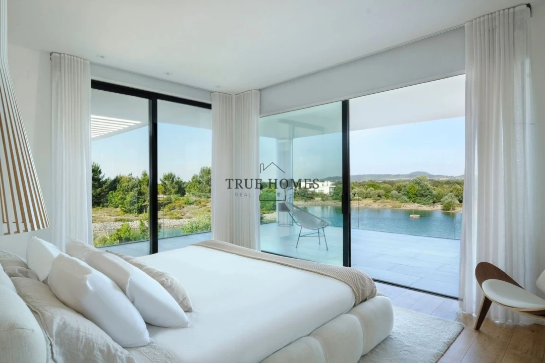 Moradia T5 para Venda em Quinta do Conde Foto 24