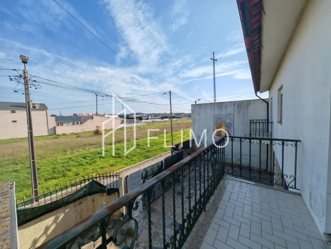 Moradia T4 para Venda em Estela Foto 7