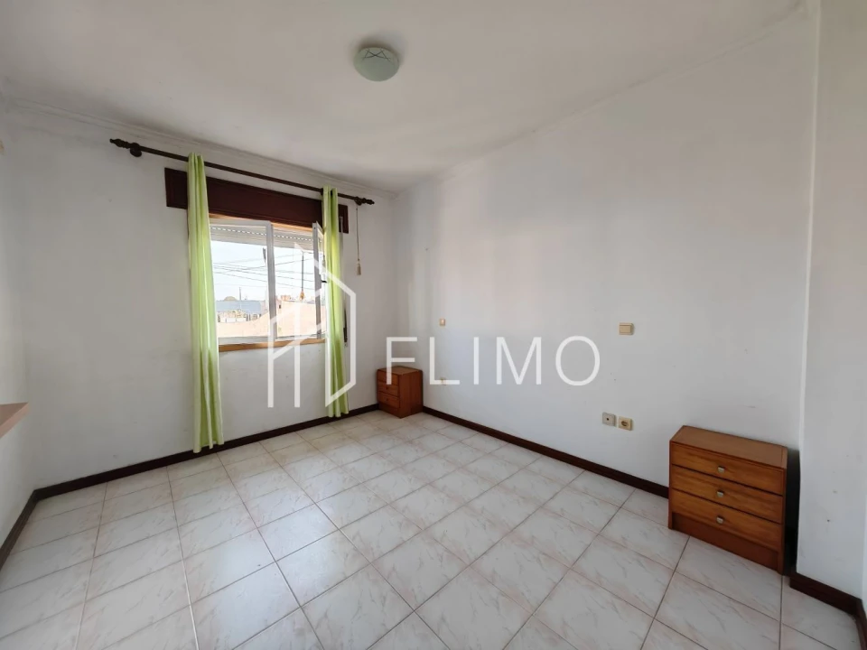 Moradia T4 para Venda em Estela Foto 12