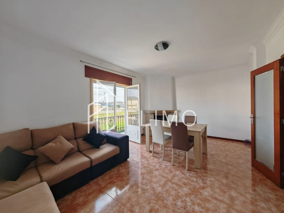 Moradia T4 para Venda em Estela Foto 6