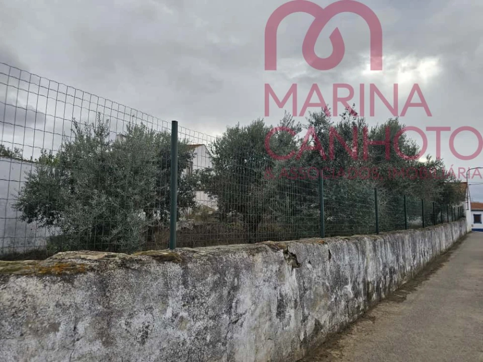 Moradia T1 para Venda em Terrugem e Vila Boim Foto 17