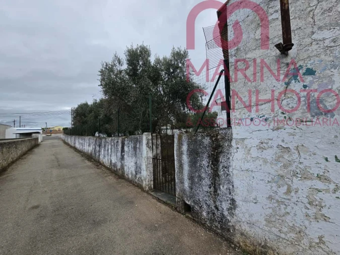 Moradia T1 para Venda em Terrugem e Vila Boim Foto 11