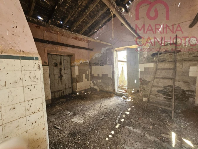 Moradia T1 para Venda em Terrugem e Vila Boim Foto 6