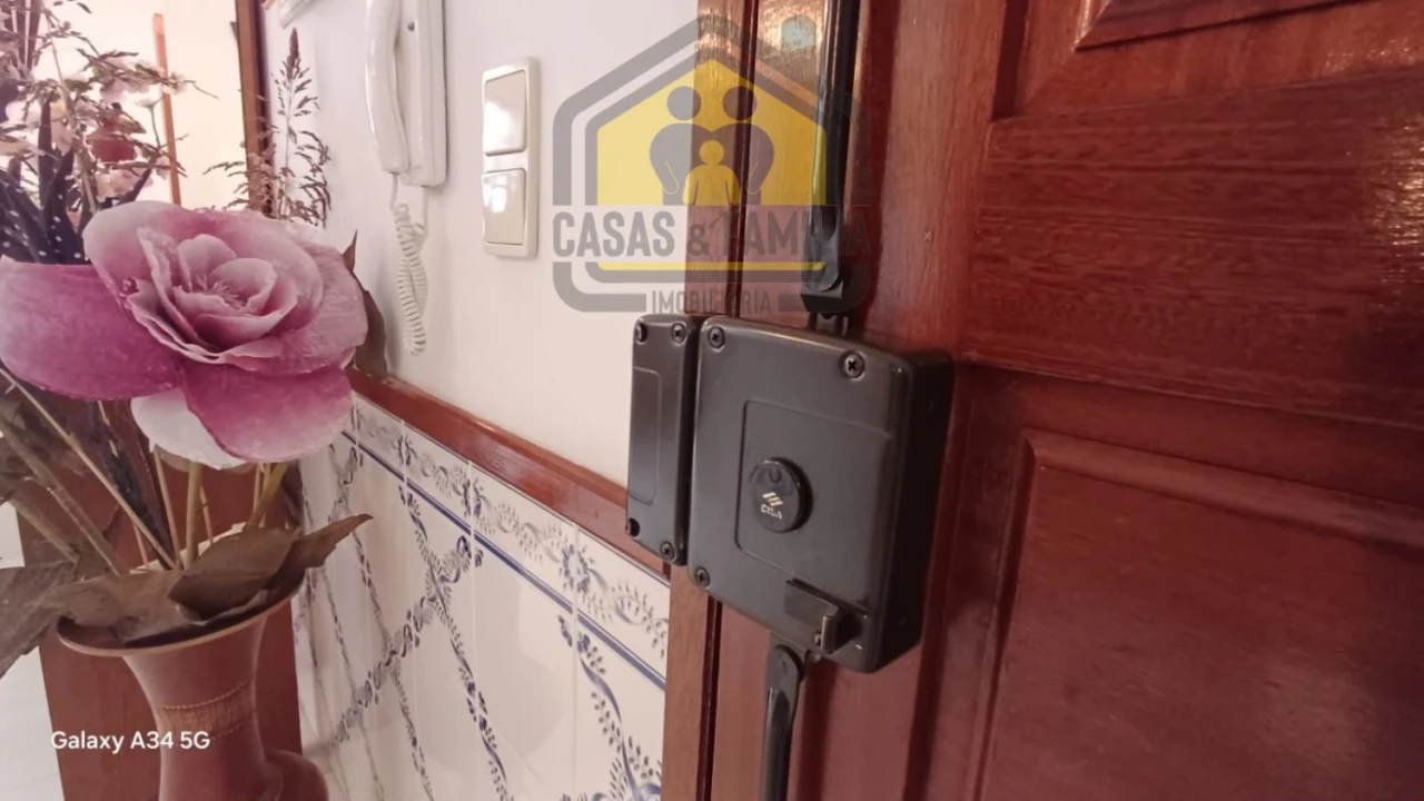 Apartamento T2 para Venda em Nossa Sra de Fatima Foto 5