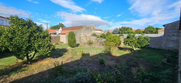 Moradia T6 para Venda em Póvoa de Rio de Moinhos e Cafede