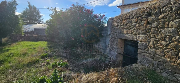 Moradia T6 para Venda em Póvoa de Rio de Moinhos e Cafede