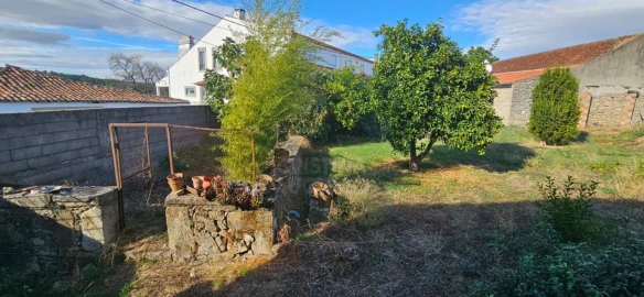 Moradia T6 para Venda em Póvoa de Rio de Moinhos e Cafede