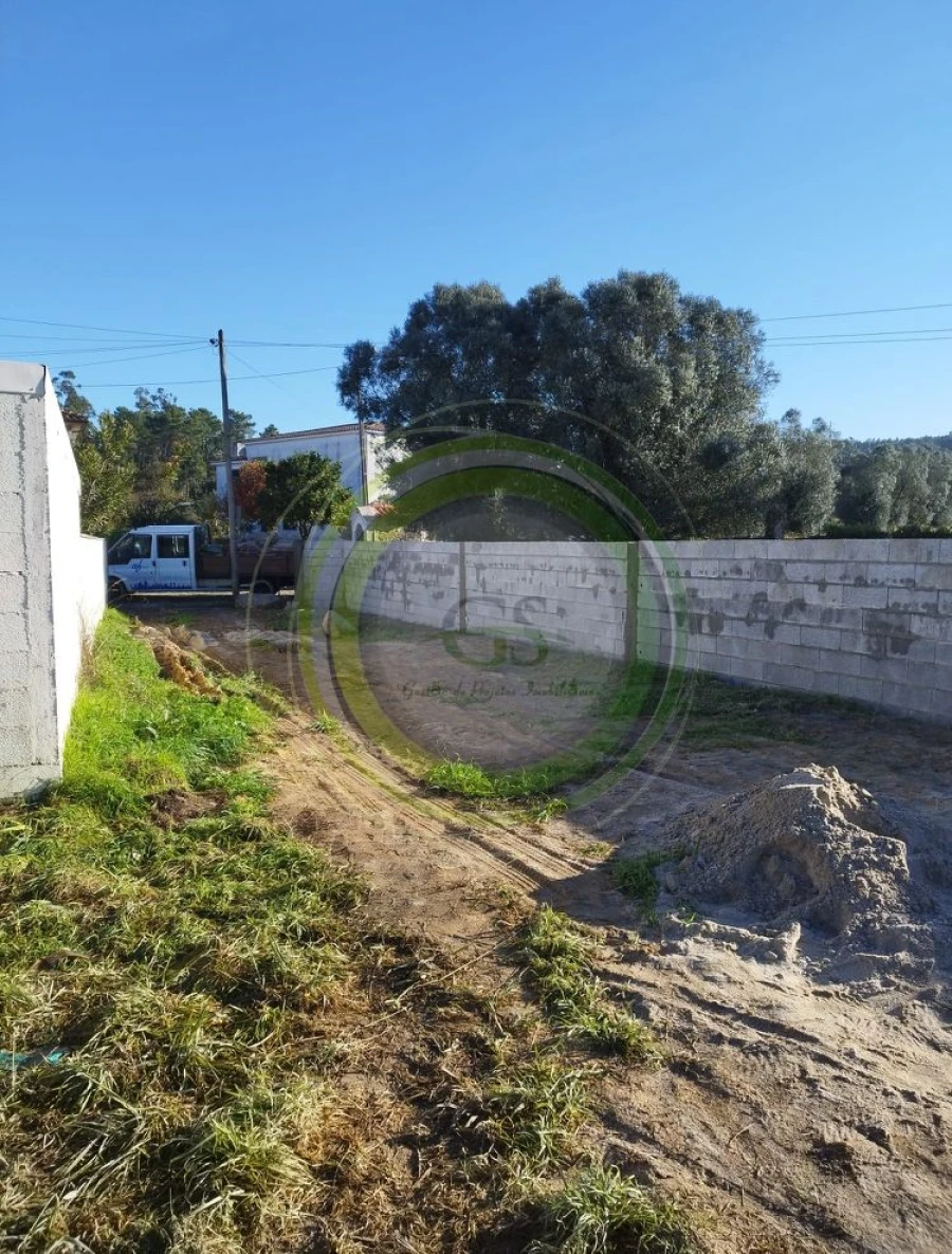 Terreno para Venda em Gemeses Foto 20