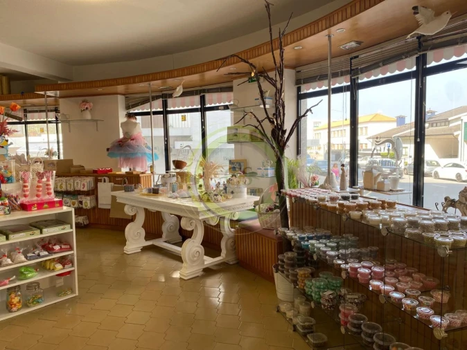 Loja para Trespasse em Aver-O-Mar, Amorim e Terroso