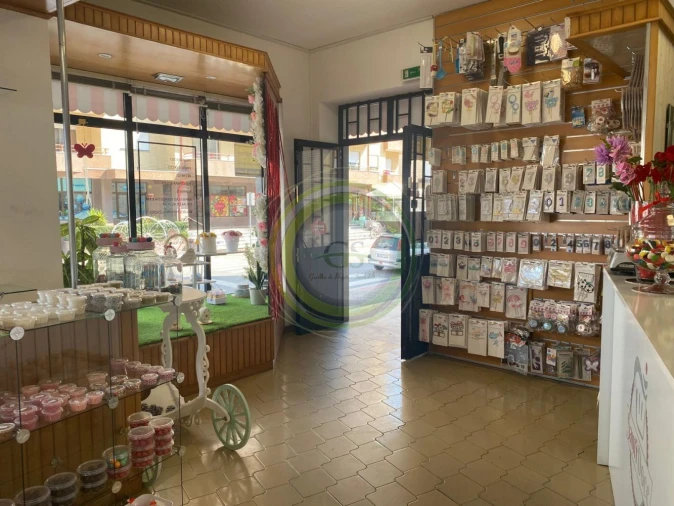 Loja para Trespasse em Aver-O-Mar, Amorim e Terroso Foto 9