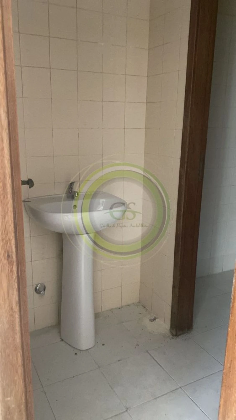 Loja para Arrendamento em Aver-O-Mar, Amorim e Terroso Foto 11