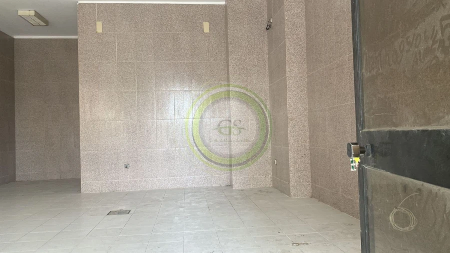 Loja para Arrendamento em Aver-O-Mar, Amorim e Terroso Foto 6