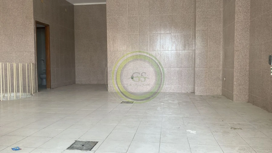 Loja para Arrendamento em Aver-O-Mar, Amorim e Terroso Foto 12