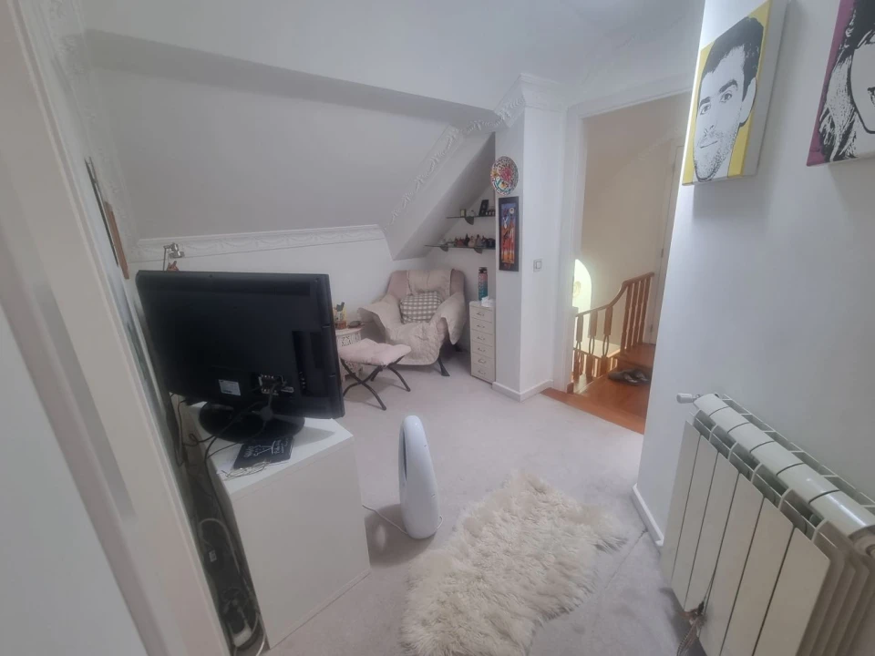 Apartamento T4 para Venda em Lumiar Foto 10