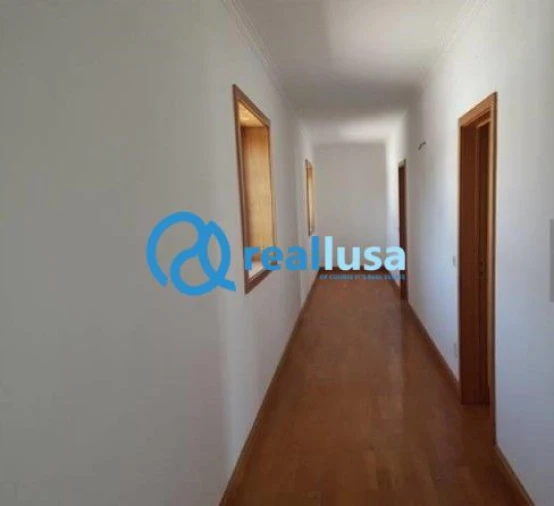 Moradia T5 para Venda em Esmoriz Foto 12